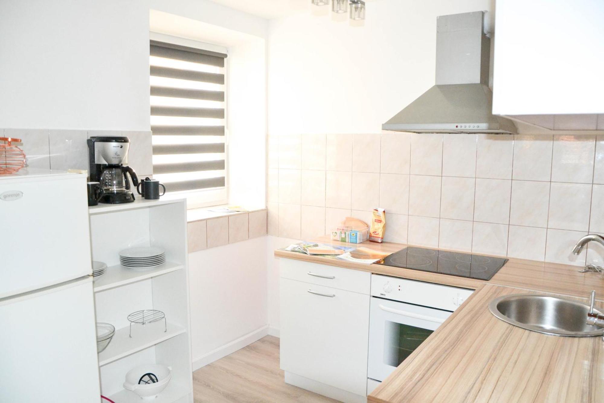 Villa Hillside Apartment Jesenice Dış mekan fotoğraf