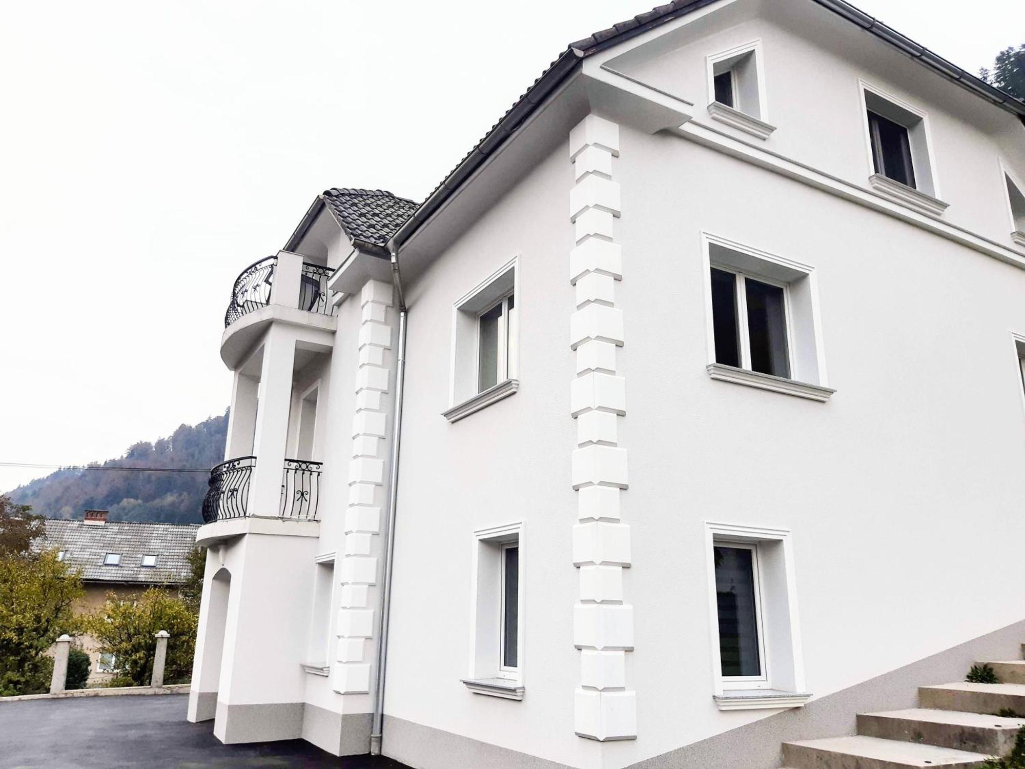 Villa Hillside Apartment Jesenice Dış mekan fotoğraf